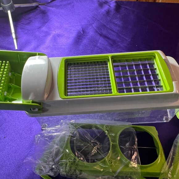 📌Vegetable Chopper Container Onion Slicer- Multi Functional Food Chopper Cutter - Picture 2 of 12